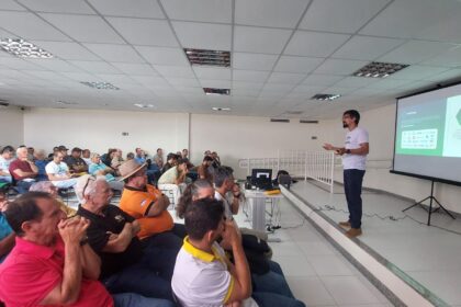 Encontro de Apicultura e Meliponicultura
